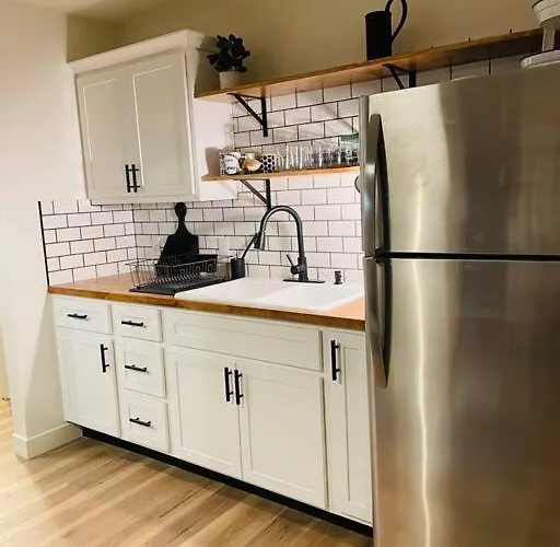 1br 1 Ba Near Carl Health And Osf