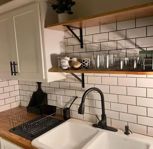 Apartment 1br 1 Ba Near Carl Health And Osf