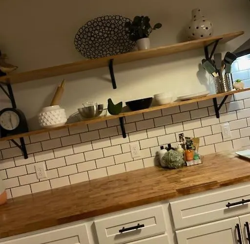 1br 1 Ba Near Carl Health And Osf Apartment