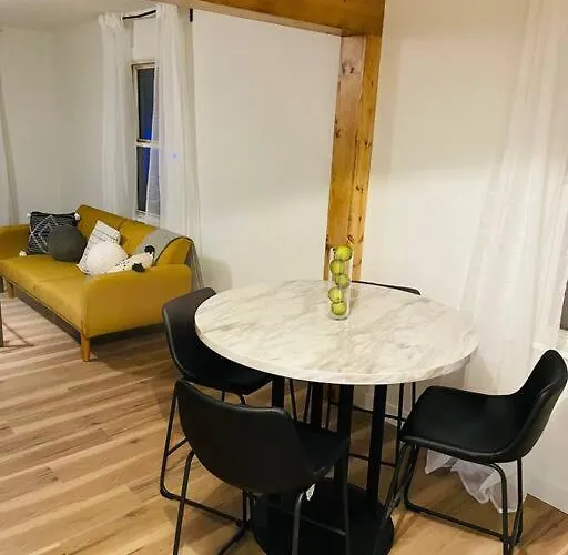 1br 1 Ba Near Carl Health And Osf Pekin