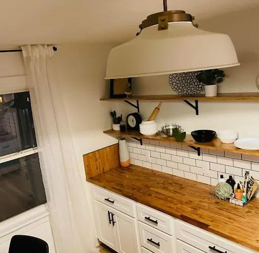 1br 1 Ba Near Carl Health And Osf
